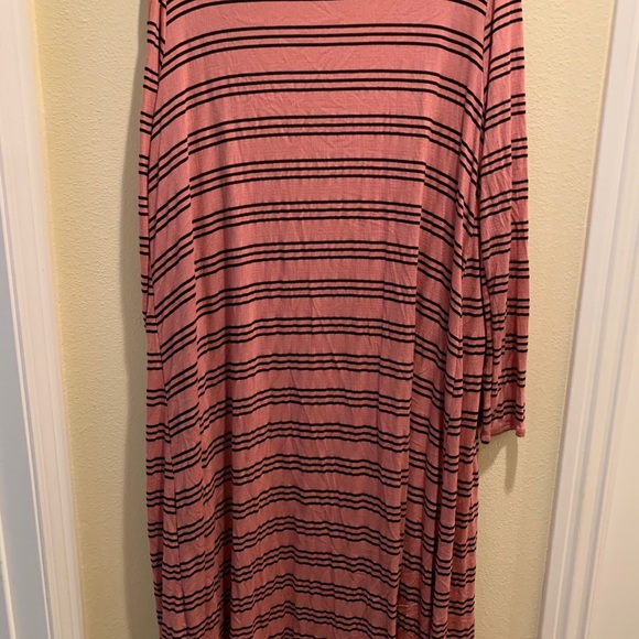 NWOT Large LuLaRoe Sarah Duster - Picture 2 of 4